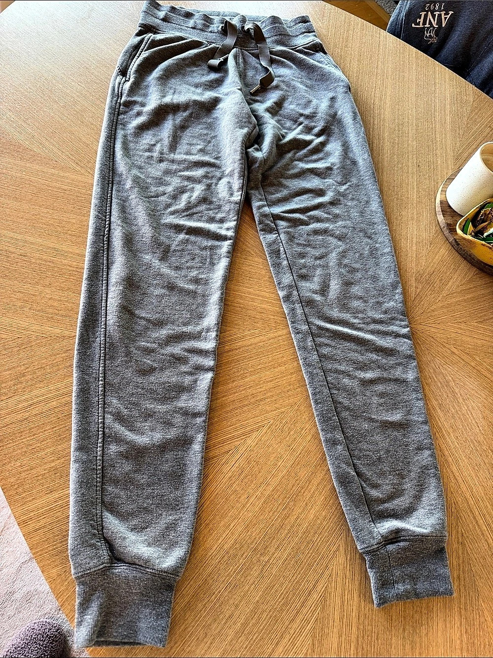 Athleta Gray Jogger Pants Size XST Like New